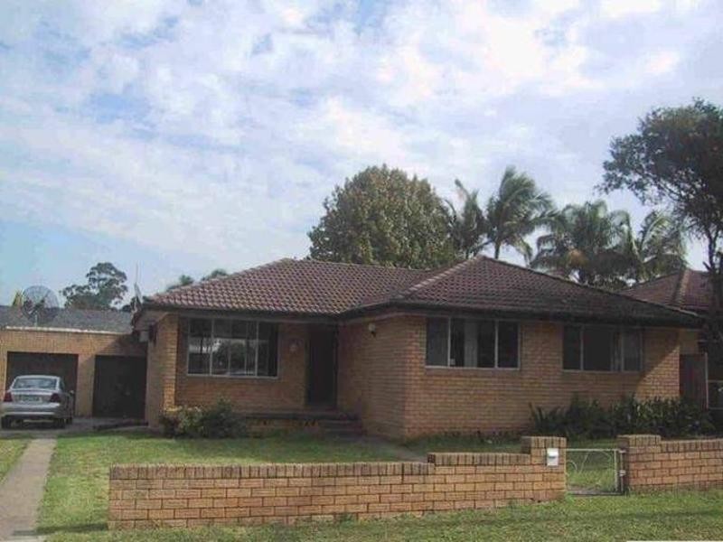 19 Butler Avenue, Bossley Park NSW 2176