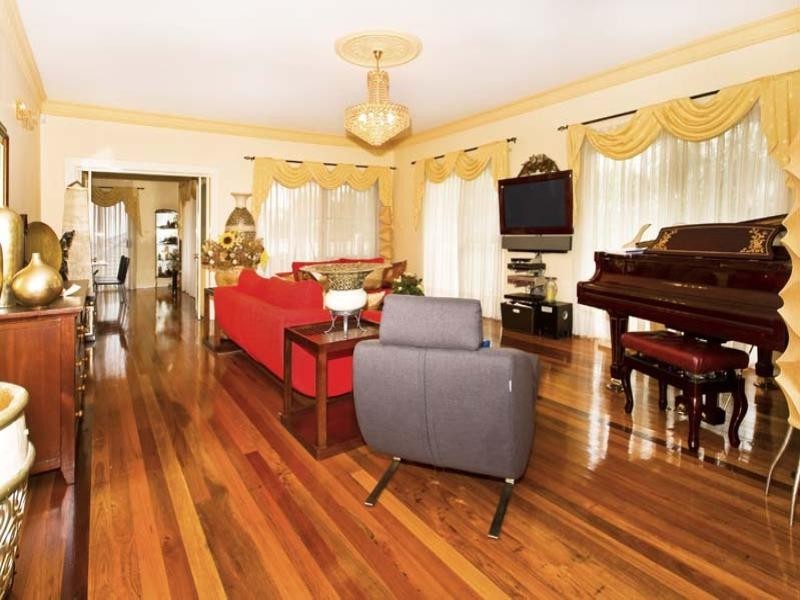 12 Gawler Place, Bossley Park NSW 2176