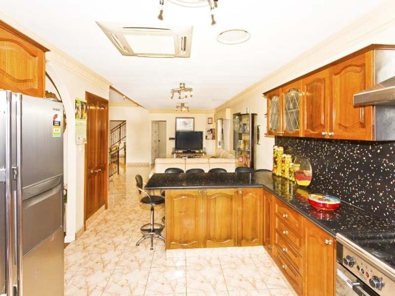 12 Gawler Place, Bossley Park NSW 2176