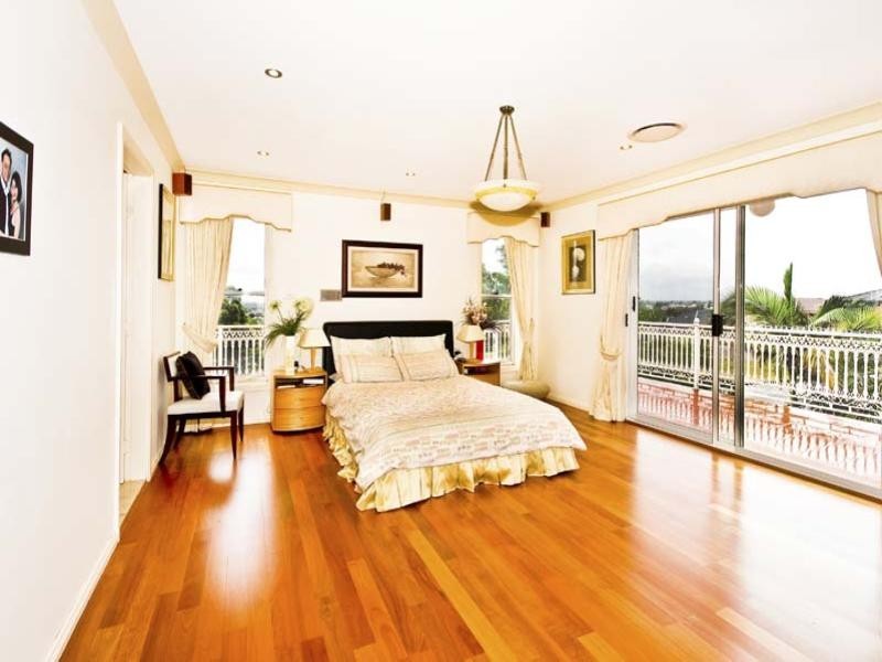 12 Gawler Place, Bossley Park NSW 2176