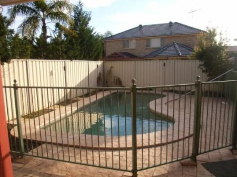 43 Yachtsman Drive, Chipping Norton NSW 2170