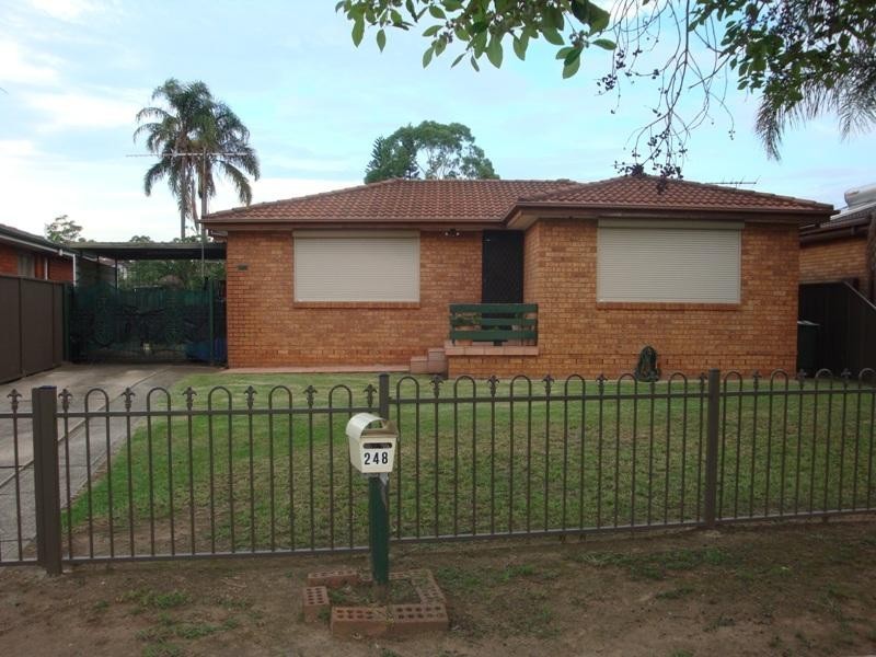 248 Prairievale Road, Bossley Park NSW 2176