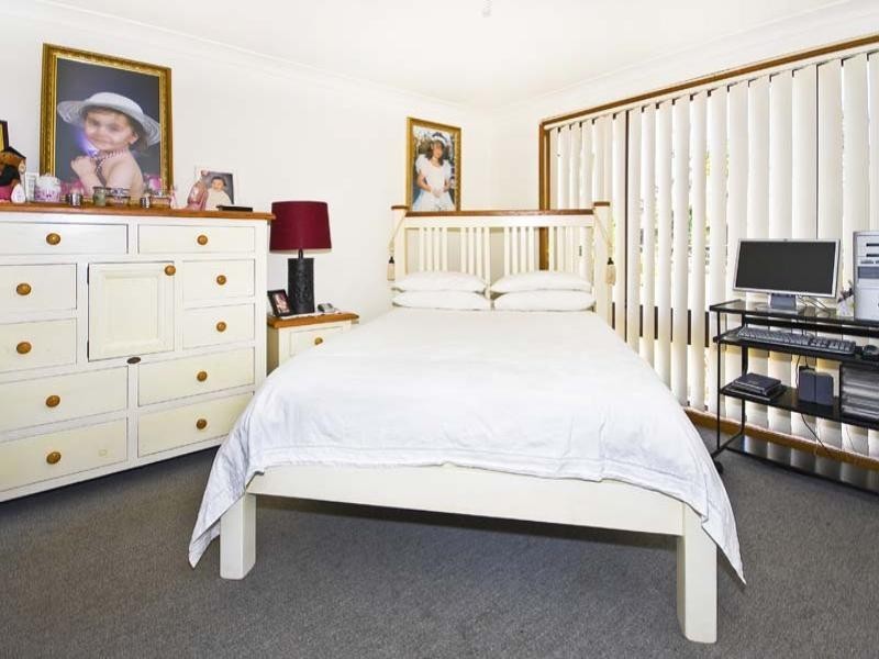 11 Begovich Crescent, Abbotsbury NSW 2176