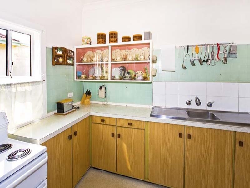 10 Adam Street, Fairfield NSW 2165