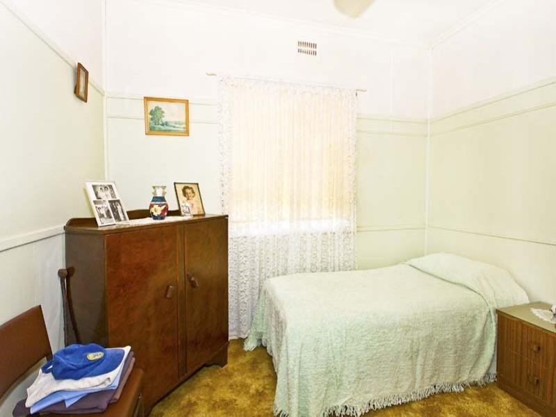 10 Adam Street, Fairfield NSW 2165