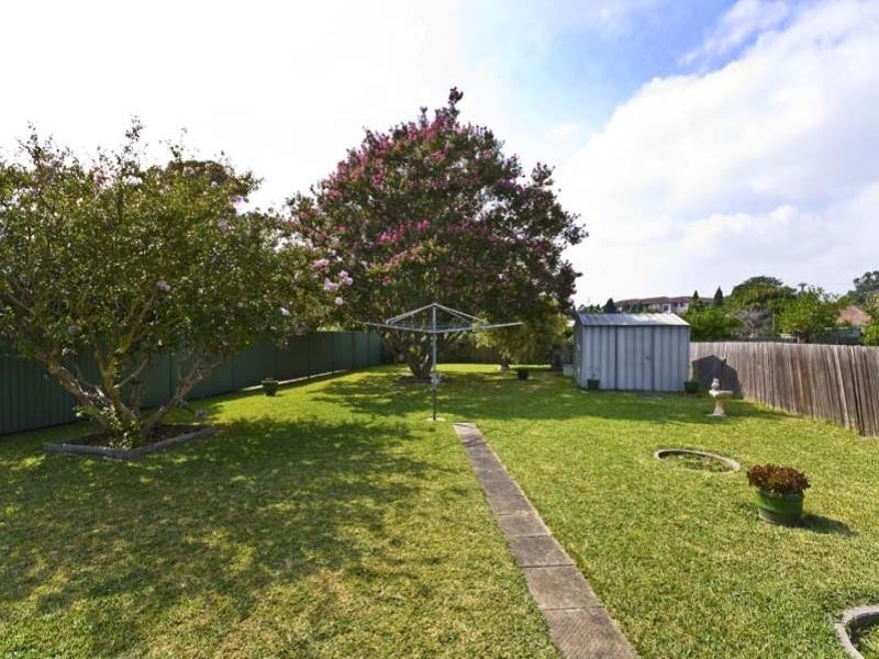 10 Adam Street, Fairfield NSW 2165