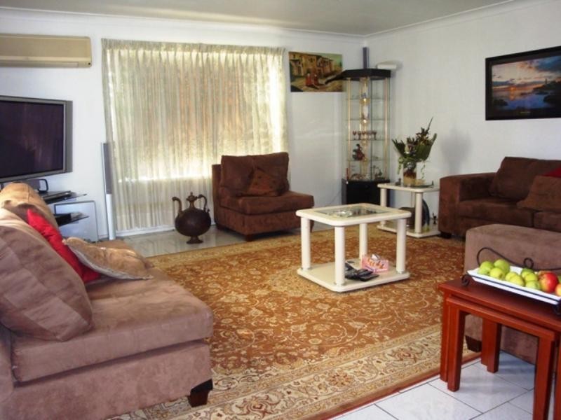 2 Wyatt Close, Wetherill Park NSW 2164