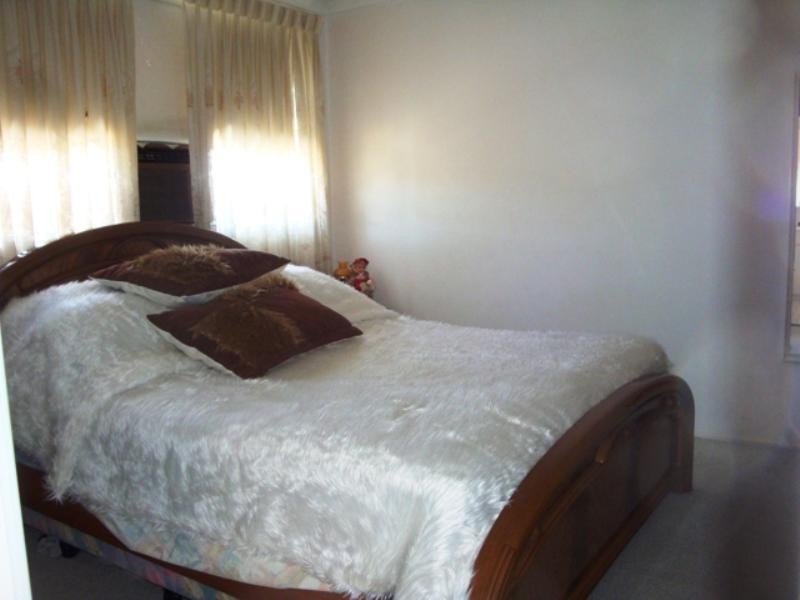 2 Wyatt Close, Wetherill Park NSW 2164