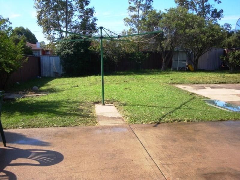 2 Wyatt Close, Wetherill Park NSW 2164