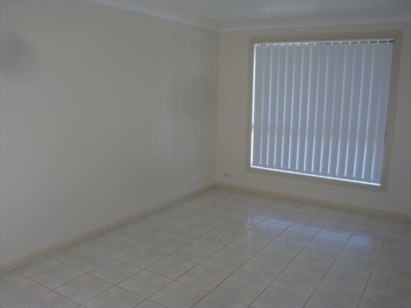 39 Dransfield Road, Edensor Park NSW 2176