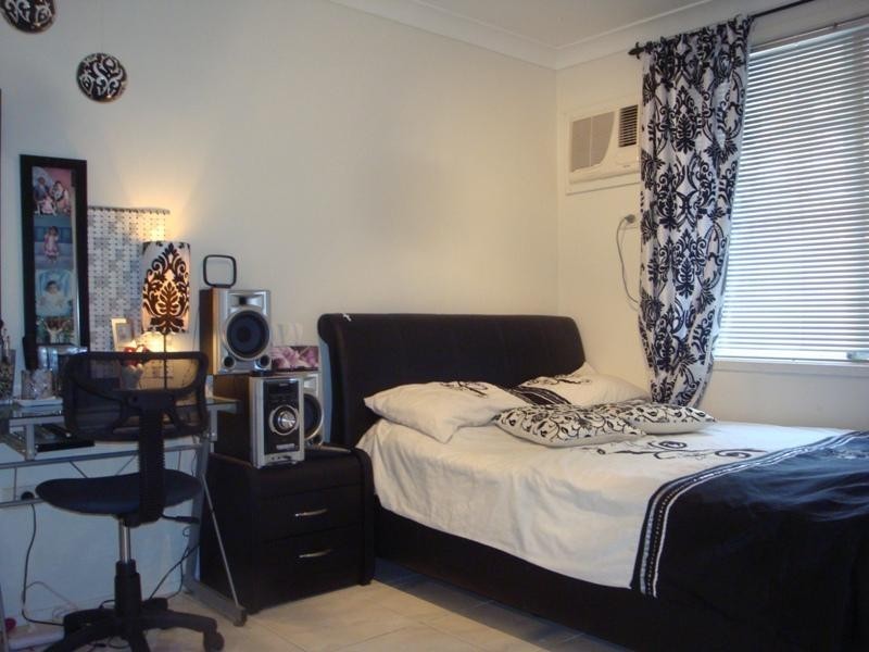 141 Bossley Road, Bossley Park NSW 2176