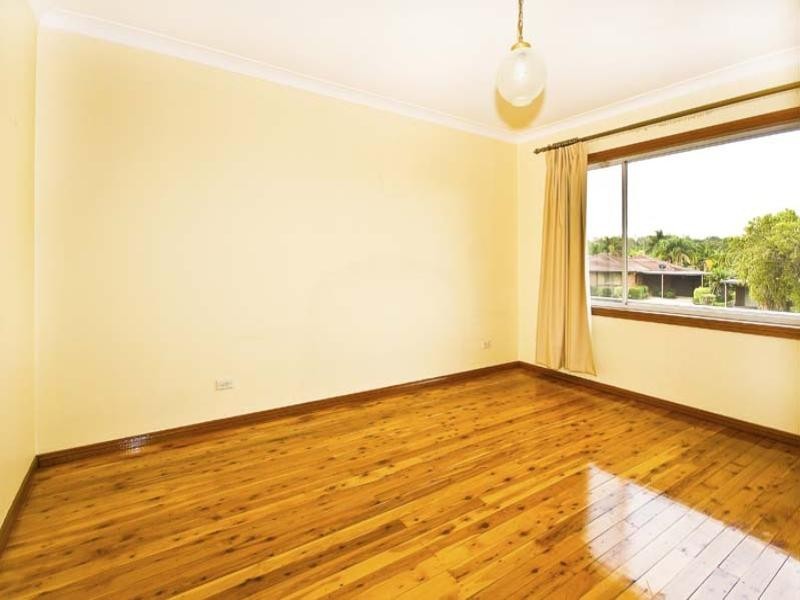 4 Milton Close, Wetherill Park NSW 2164