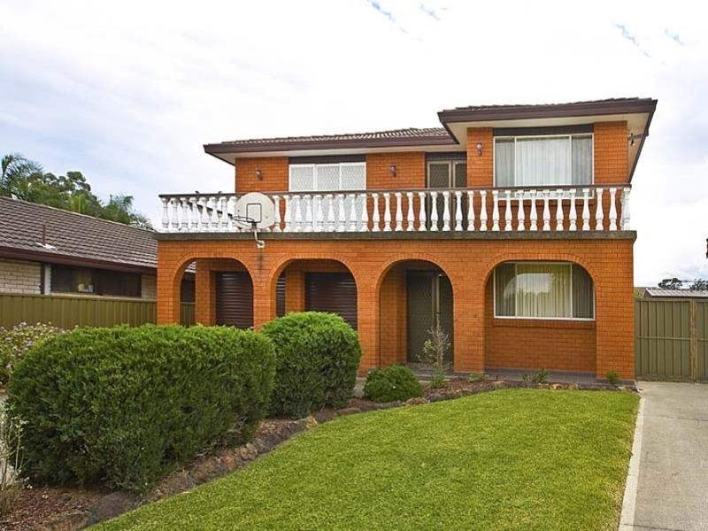 4 Milton Close, Wetherill Park NSW 2164