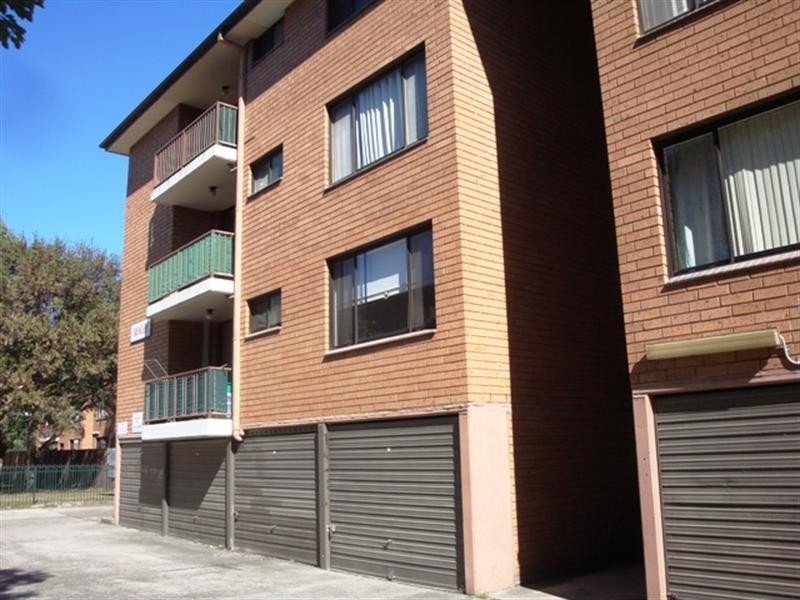 13/142 Moore Street, Liverpool NSW 2170