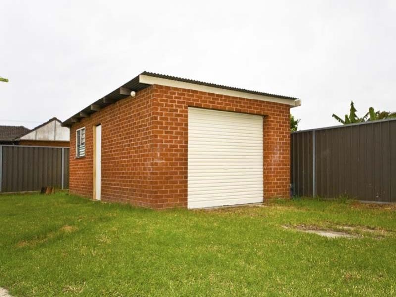 155 King Road, Fairfield West NSW 2165