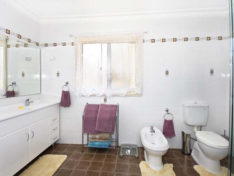 28 Neerini Avenue, Smithfield NSW 2164