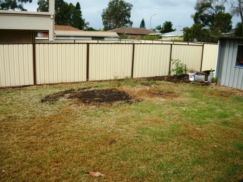 40 Glenfern Crescent, Bossley Park NSW 2176