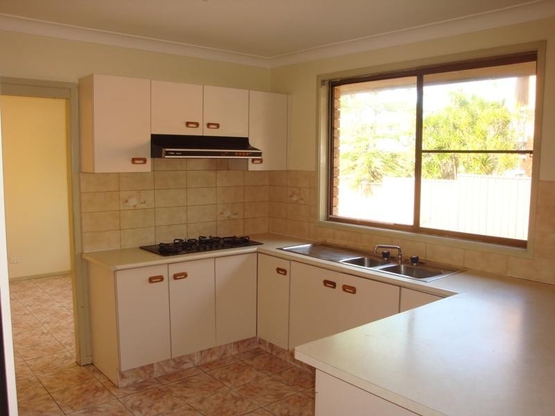 1 Lozano Place, Bossley Park NSW 2176