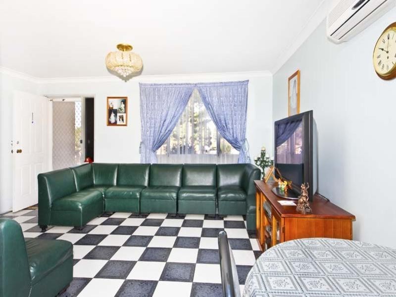 15 Flynn Place, Bonnyrigg Heights NSW 2177