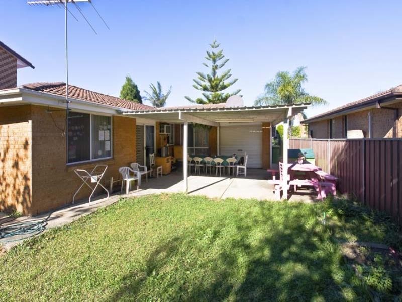 15 Flynn Place, Bonnyrigg Heights NSW 2177