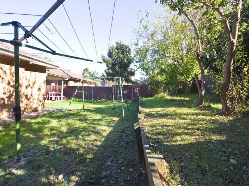 15 Flynn Place, Bonnyrigg Heights NSW 2177