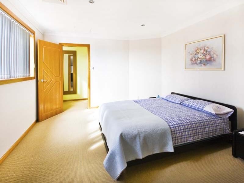 8 Esmond Place, Wakeley NSW 2176