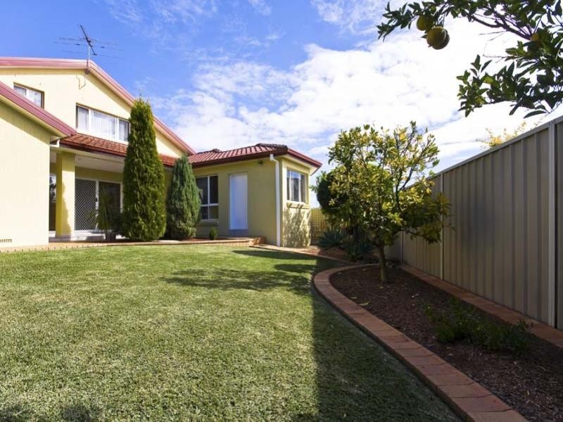 8 Esmond Place, Wakeley NSW 2176