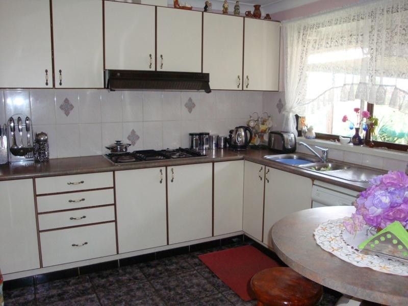 3 Greenwich Close, St Johns Park NSW 2176