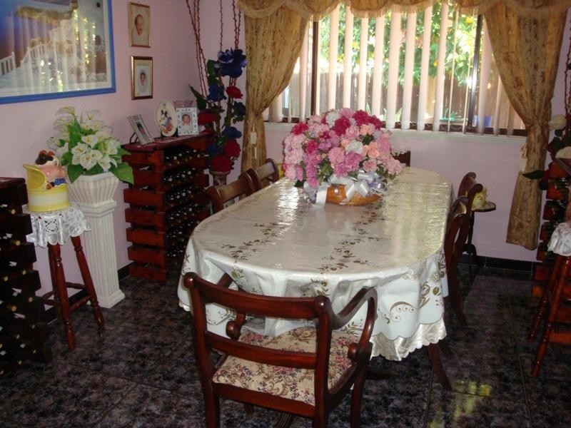 3 Greenwich Close, St Johns Park NSW 2176