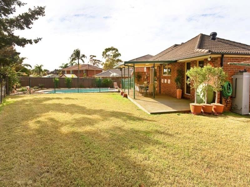 6 Whitley Place, Abbotsbury NSW 2176