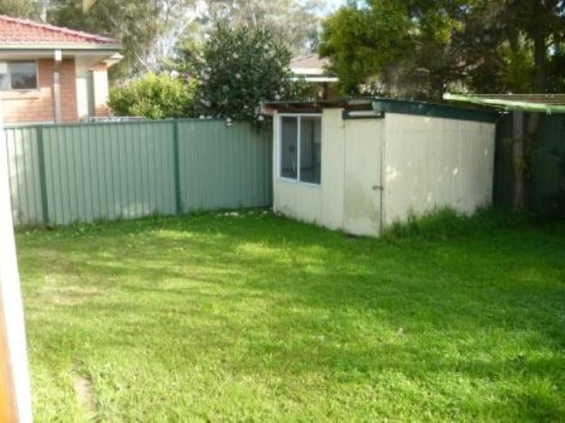 31 Coolatai Crescent, Bossley Park NSW 2176