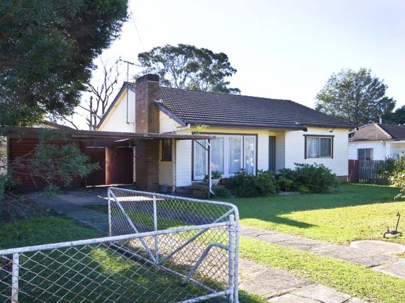 28 Macquarie Street, Fairfield NSW 2165