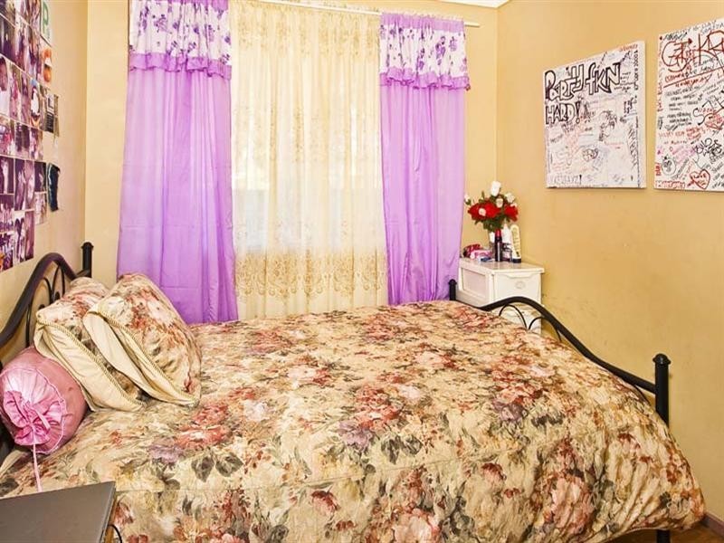 5 Hoyle Place, Greenfield Park NSW 2176