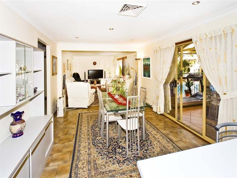 5 Middlehope Street, Bonnyrigg Heights NSW 2177