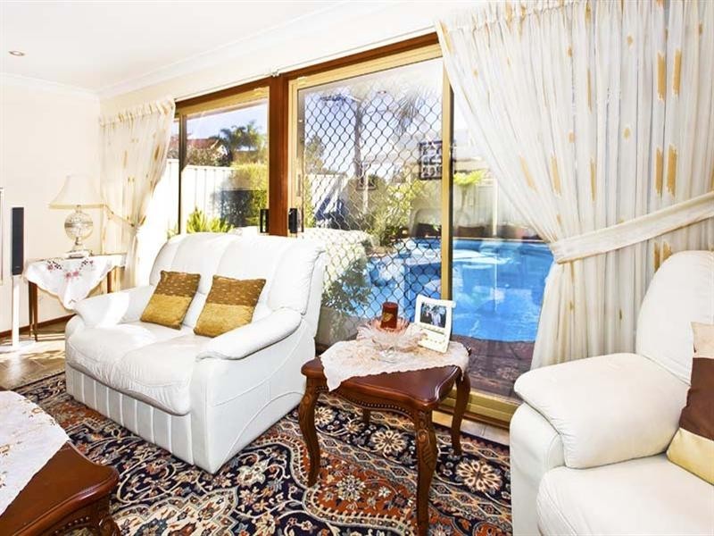 5 Middlehope Street, Bonnyrigg Heights NSW 2177