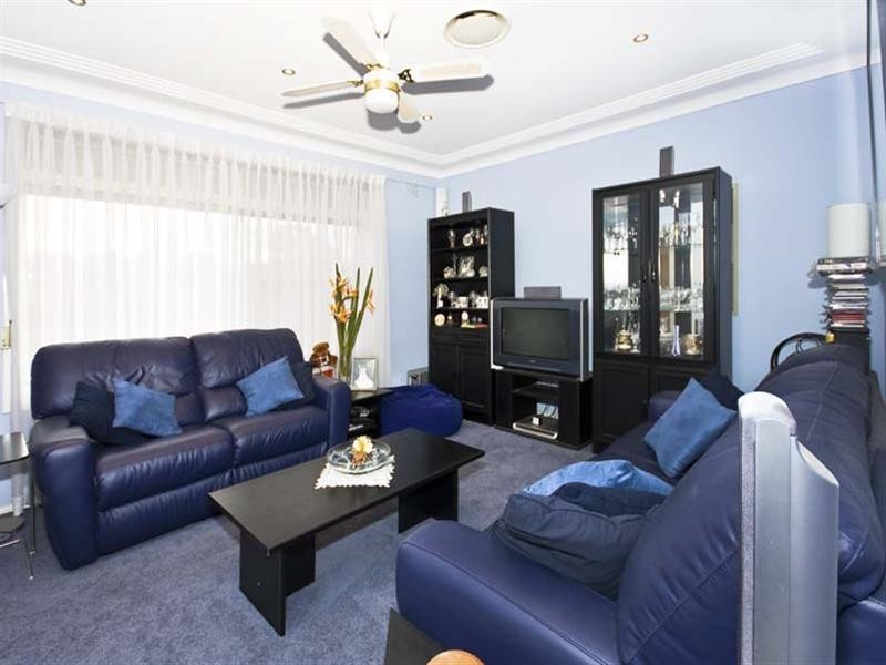 27 Yoogali Street, Merrylands NSW 2160