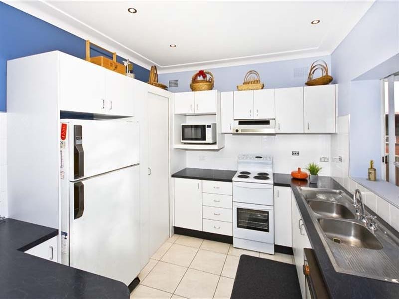 27 Yoogali Street, Merrylands NSW 2160