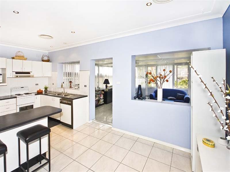 27 Yoogali Street, Merrylands NSW 2160