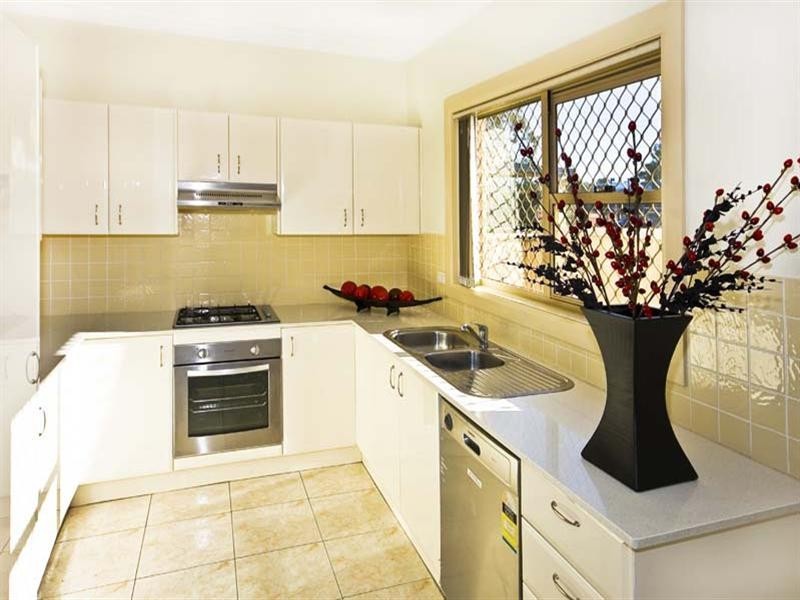 6/6 Bangalow Place, Hoxton Park NSW 2171