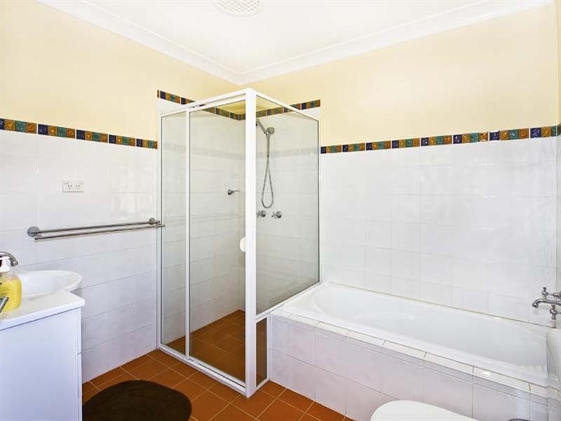 6/6 Bangalow Place, Hoxton Park NSW 2171