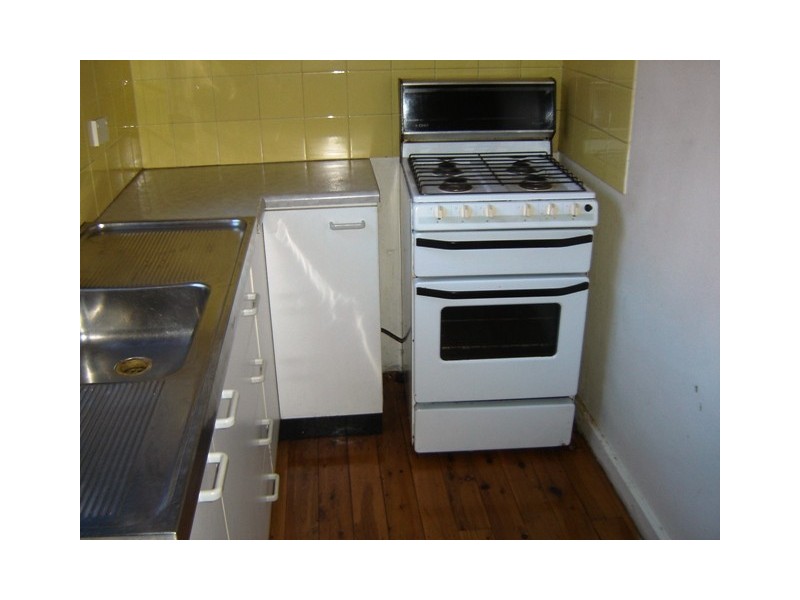 2/235 The Horsley Drive, Fairfield NSW 2165