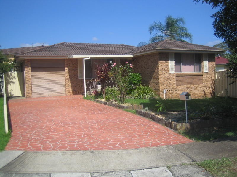 13 Dryden Place, Wetherill Park NSW 2164