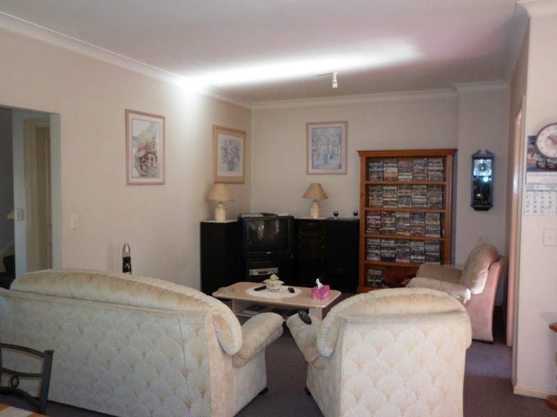 23a Garrison Road, Bossley Park NSW 2176