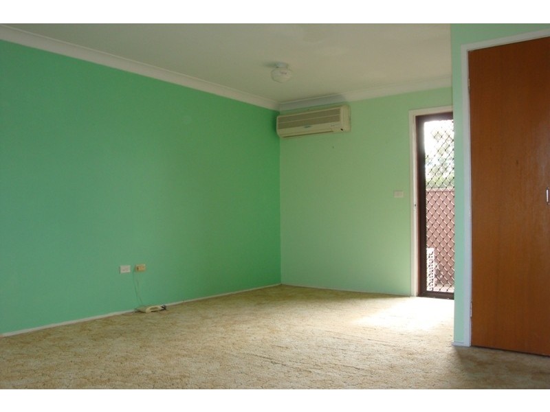 27/26 Turquoise Crescent, Bossley Park NSW 2176