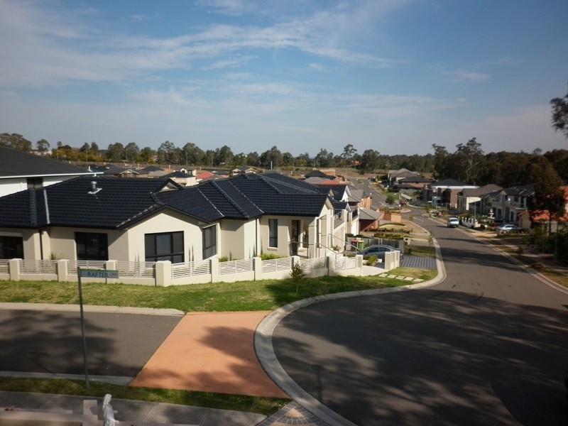 19 Rafter Crescent, Abbotsbury NSW 2176