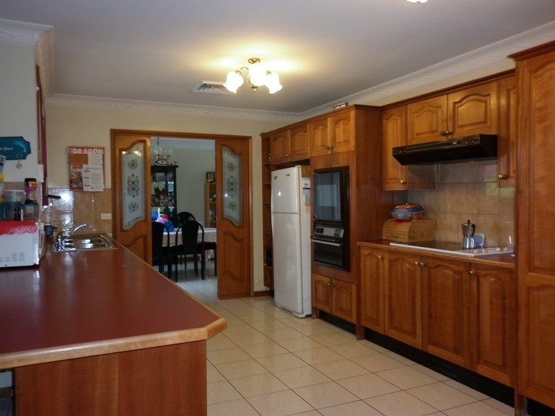 36 Boronia Road, Bossley Park NSW 2176