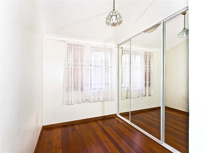 2/85 Smart Street, Fairfield NSW 2165
