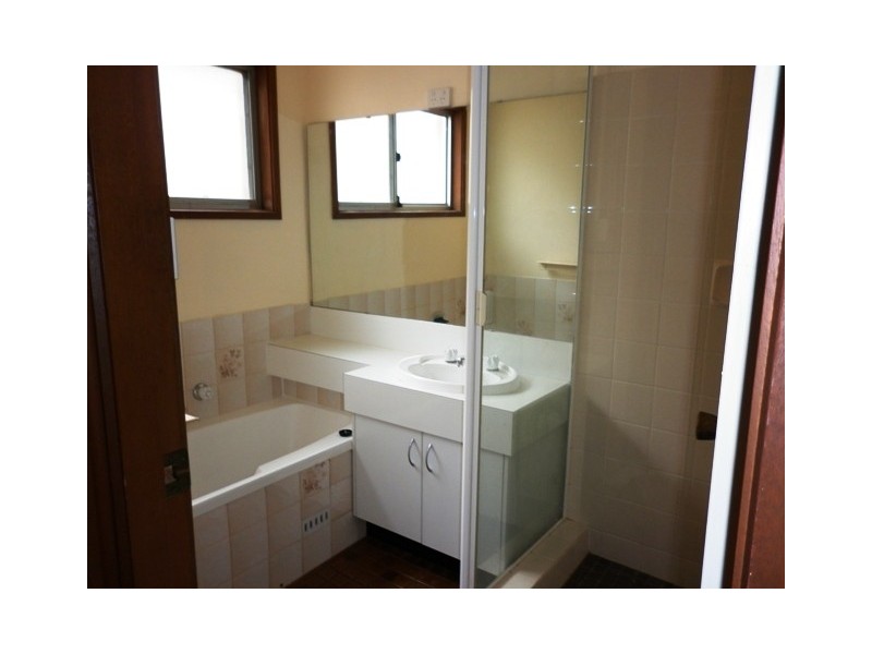 28 Stockdale Crescent, Abbotsbury NSW 2176