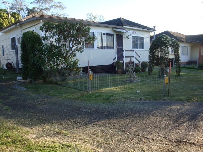 2 Moir Street, Smithfield NSW 2164