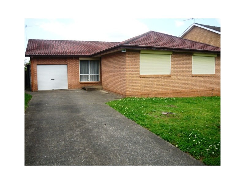 192 Sweethaven Road, Bossley Park NSW 2176